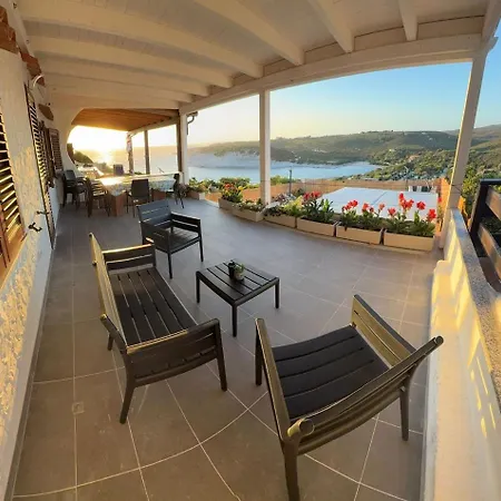 Casa Coru E Bentu A Sant Antioco Sardegna Σπίτι διακοπών *